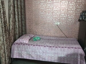 Bedroom in 1 BHK Builder Floor at Onyxe Paraiso, Patiala Road – for Rent
