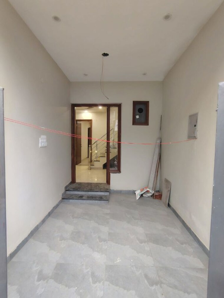 Room, ambala highway 3 Bedroom 1000 Sq.Ft. Independent House In Ambala Highway Zirakpur 10652951