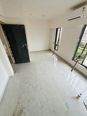 Furnished Amenities in 2 BHK Apartment at Shubham Trident, Chembur – for Rent