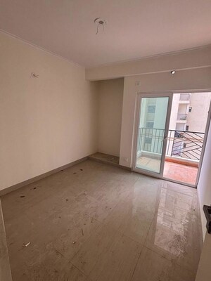Room in 3 BHK Apartment at Raj Nagar – for Sale