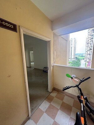  3 BHK Apartment at Raj Nagar – for Sale