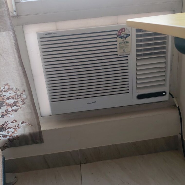 Balcony, gaur-city-2-14th-avenue 3 Bedroom 1175 Sq.Ft. Apartment In Sector 16c Greater Noida Greater Noida 10652950