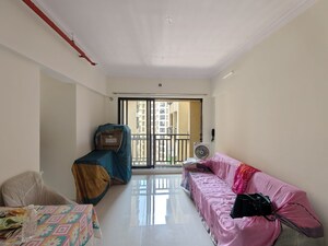 1 BHK Apartment For Rent in Unnati Woods CHS, Kasarvadavali