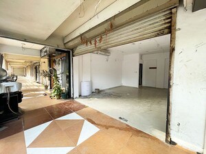  Shop For Rent in Sabarmati