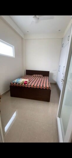 1 BHK Builder Floor For Rent in Sector 54