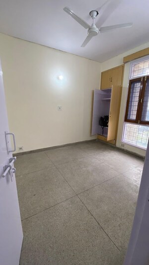 Room in 2 BHK Apartment at AWHO Devinder Vihar, Sector 56 – for Rent