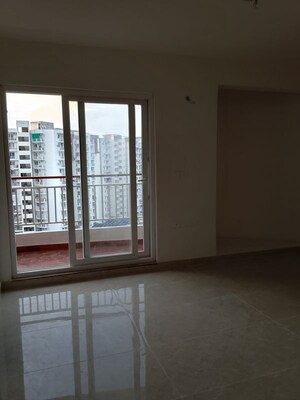 Room in 2 BHK Apartment at Rishita Mulberry Villas, Sushant Golf City – for Rent