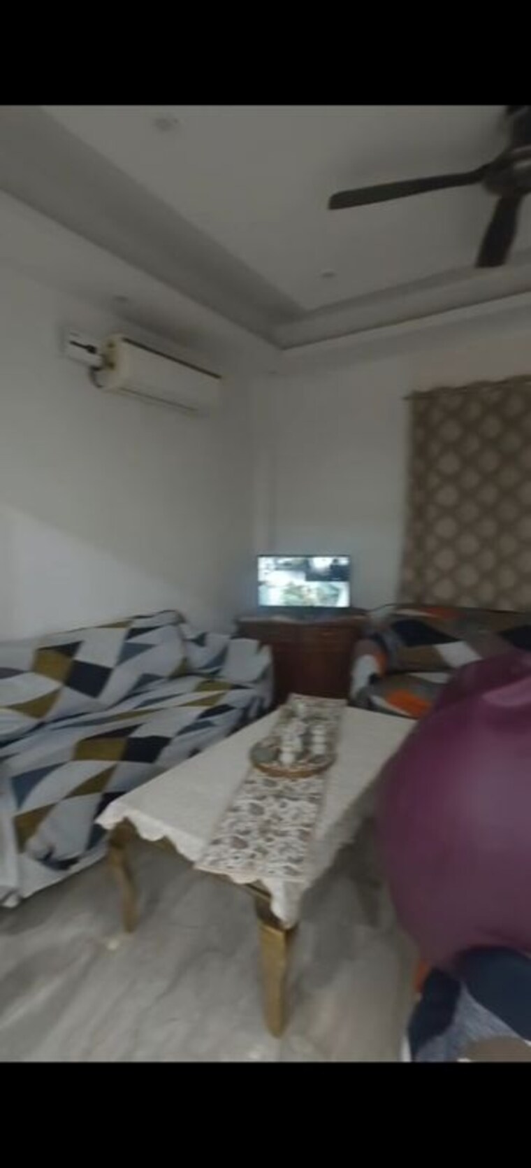 Living Room, sector 56 3 Bedroom 900 Sq.Ft. Builder Floor In Sector 56 Gurgaon 10653017