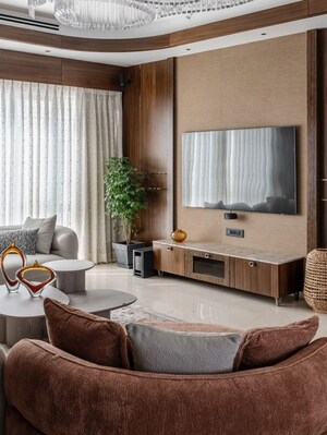 Bedroom in 2 BHK Builder Floor at Mahavir Enclave – for Sale