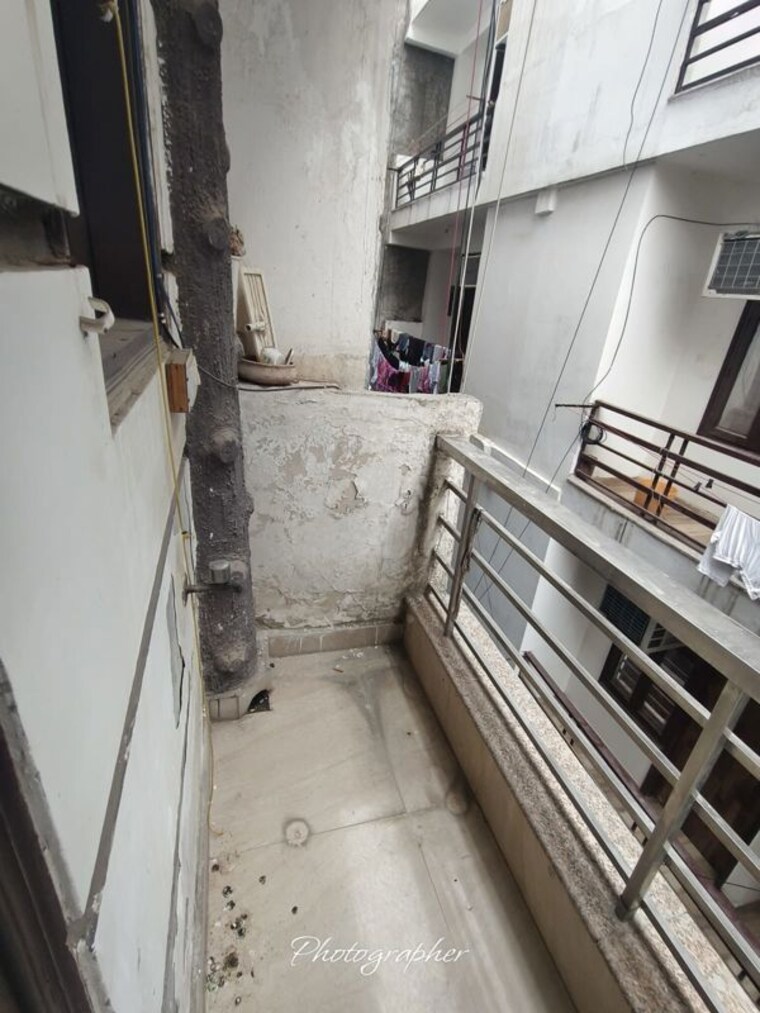 Balcony, saket-kunj-sahibabad 1 Bedroom 500 Sq.Ft. Apartment In Rajendra Nagar Sector 5 Ghaziabad 10653028