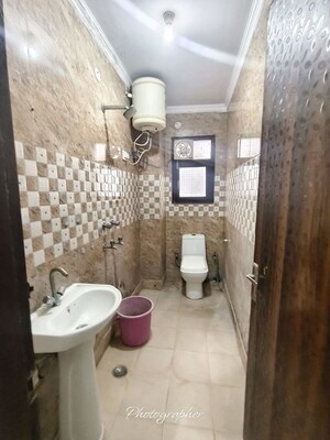 Bathroom in 1 BHK Apartment at Saket Kunj Sahibabad, Rajendra Nagar Sector 5 – for Rent