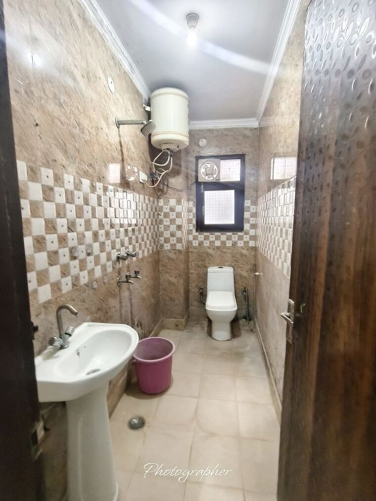 Bathroom, saket-kunj-sahibabad 1 Bedroom 500 Sq.Ft. Apartment In Rajendra Nagar Sector 5 Ghaziabad 10653028