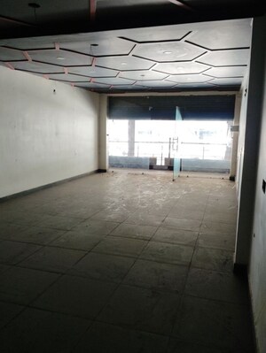  Showroom For Rent in Royal Complex Khurram Nagar, Khurram Nagar
