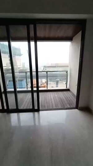Balcony in 2.5 BHK Apartment at Wadala – for Rent