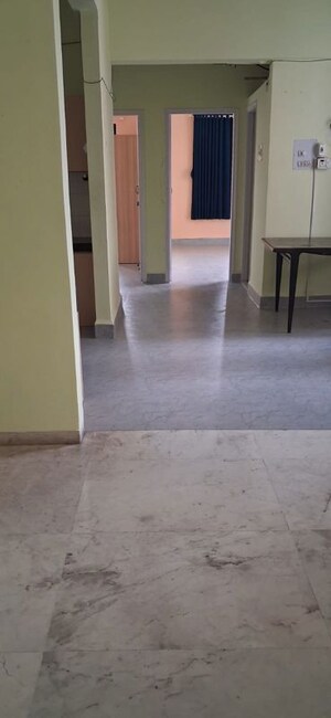 Room in 2 BHK Apartment at Shirine Garden Co Operative Housing Society Ltd, Aundh – for Rent