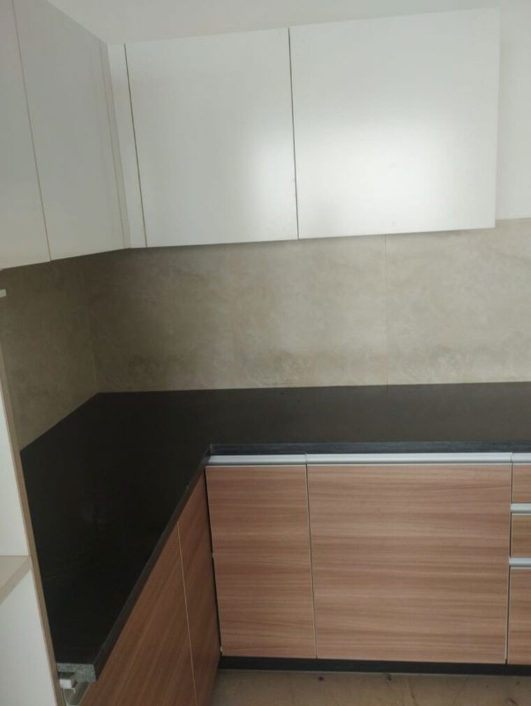 Kitchen/pantry, omkar-alta-monte 3.5 Bedroom 2100 Sq.Ft. Apartment In Malad East Mumbai 10653054