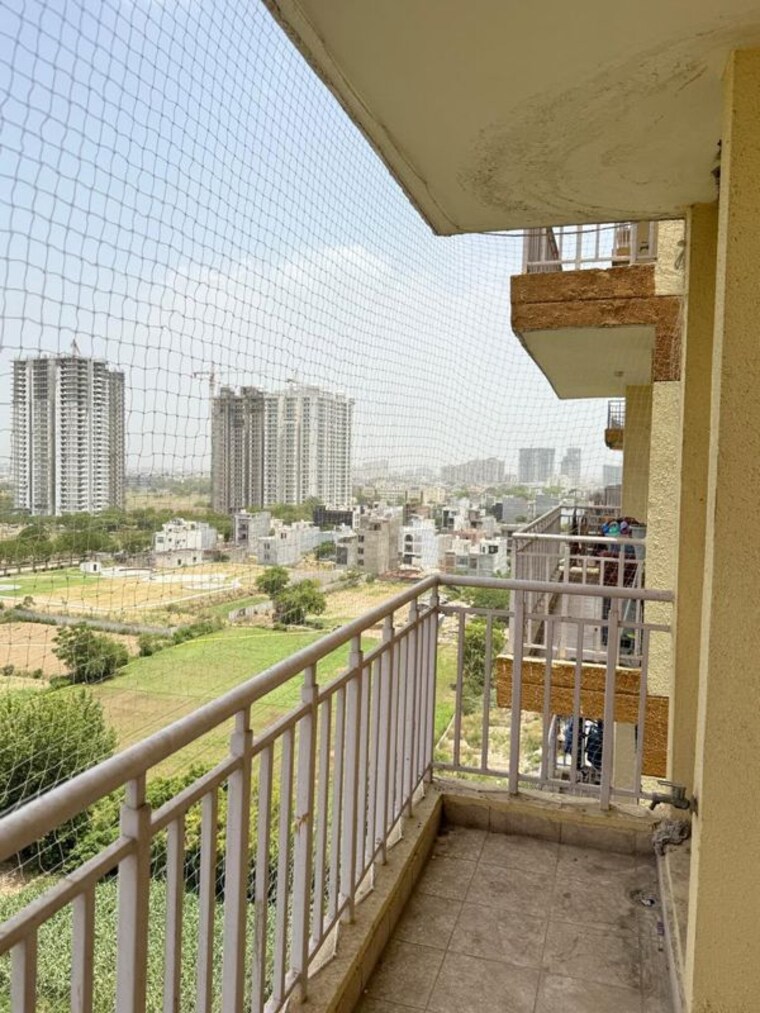 Balcony, rise-organic-homes 2.5 Bedroom 1239 Sq.Ft. Apartment In Mahurali Ghaziabad 10653076