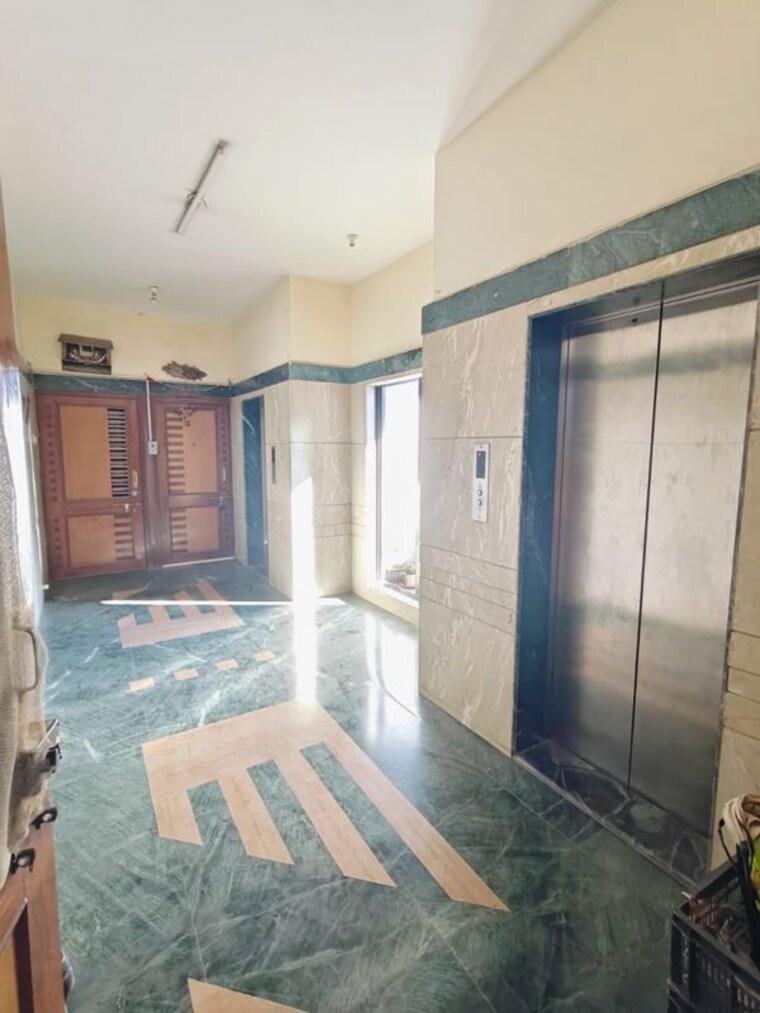 undefined, meera-tower 4 Bedroom 1500 Sq.Ft. Apartment In Andheri West Mumbai 10653025