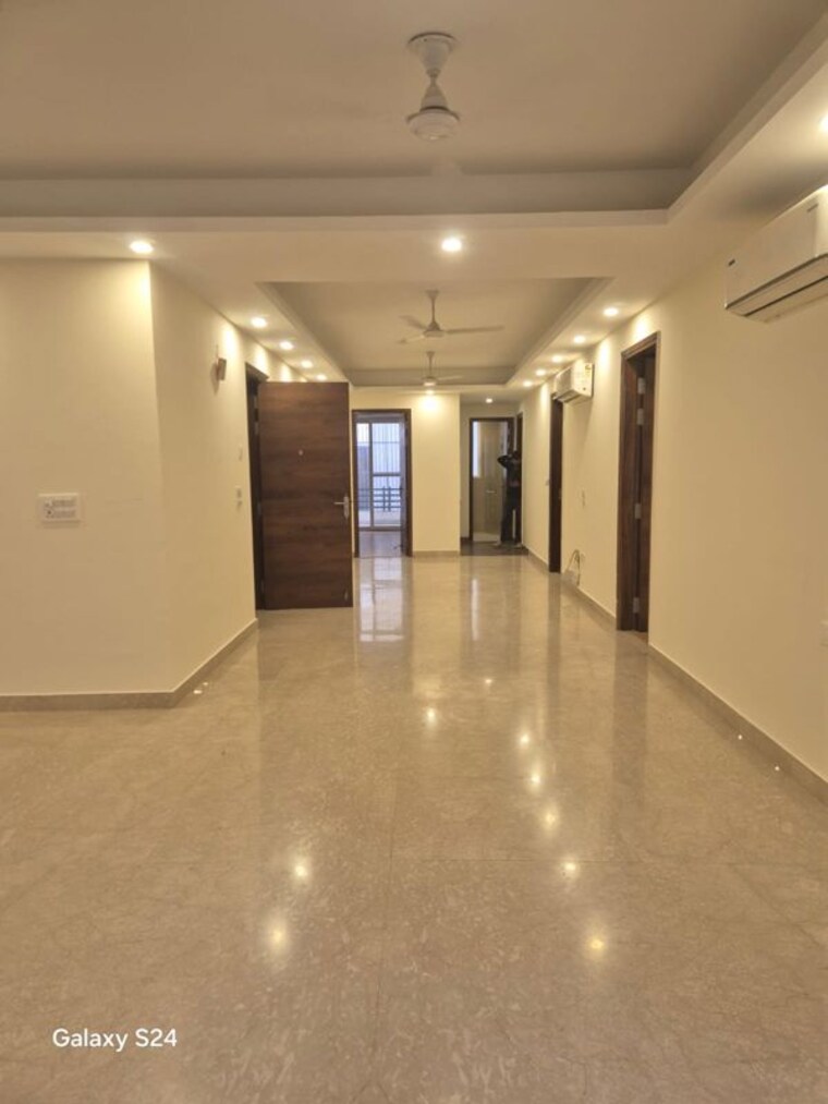 undefined, dlf phase i 4 Bedroom 4500 Sq.Ft. Builder Floor In Dlf Phase I Gurgaon 10653103