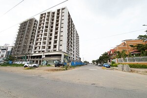  Office Space – Exterior View View at Nana Chiloda - for Sale