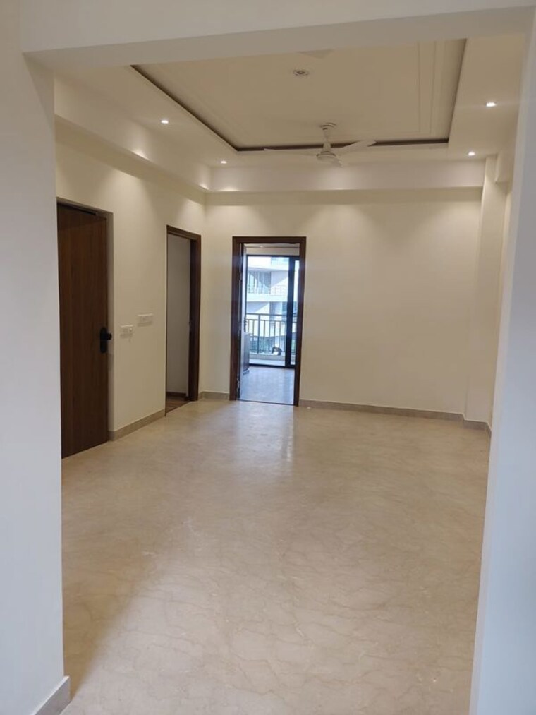 Room, suncity-vatsal-valley 3 Bedroom 1430 Sq.Ft. Builder Floor In Gwal Pahari Gurgaon 10653093