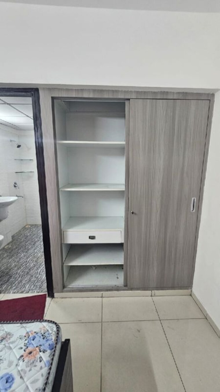 Bathroom, nirala-estate-ii 1 RK 700 Sq.Ft. Apartment In Tech Zone 4 Greater Noida Greater Noida 10653101