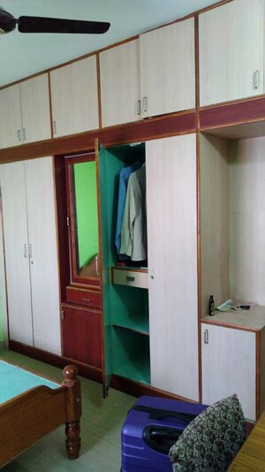 Furnished Amenities in 3 BHK Apartment at Platinum Enclave III, Jalahalli West – for Rent