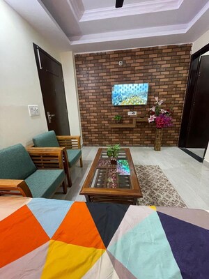 Furnished Amenities in 1 BHK Builder Floor at Dlf City Phase 3 – for Rent