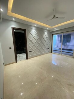 4 BHK +Builder Floor For Rent in DLF Phase IV