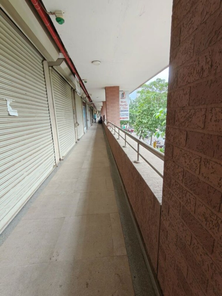 Balcony, vijay-orovia Commercial Office Space 333 Sq.Ft. In Ghodbunder Road Thane 10653133