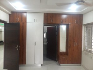 Room in 3 BHK Apartment at Creative Koven Udaya Cresent, Kondapur – for Rent