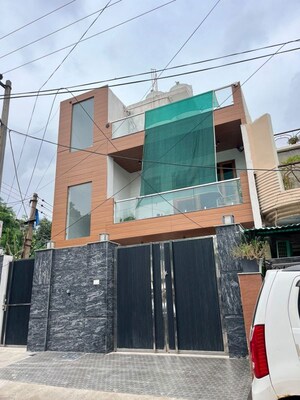3 BHK Independent House For Sale in Sector 8