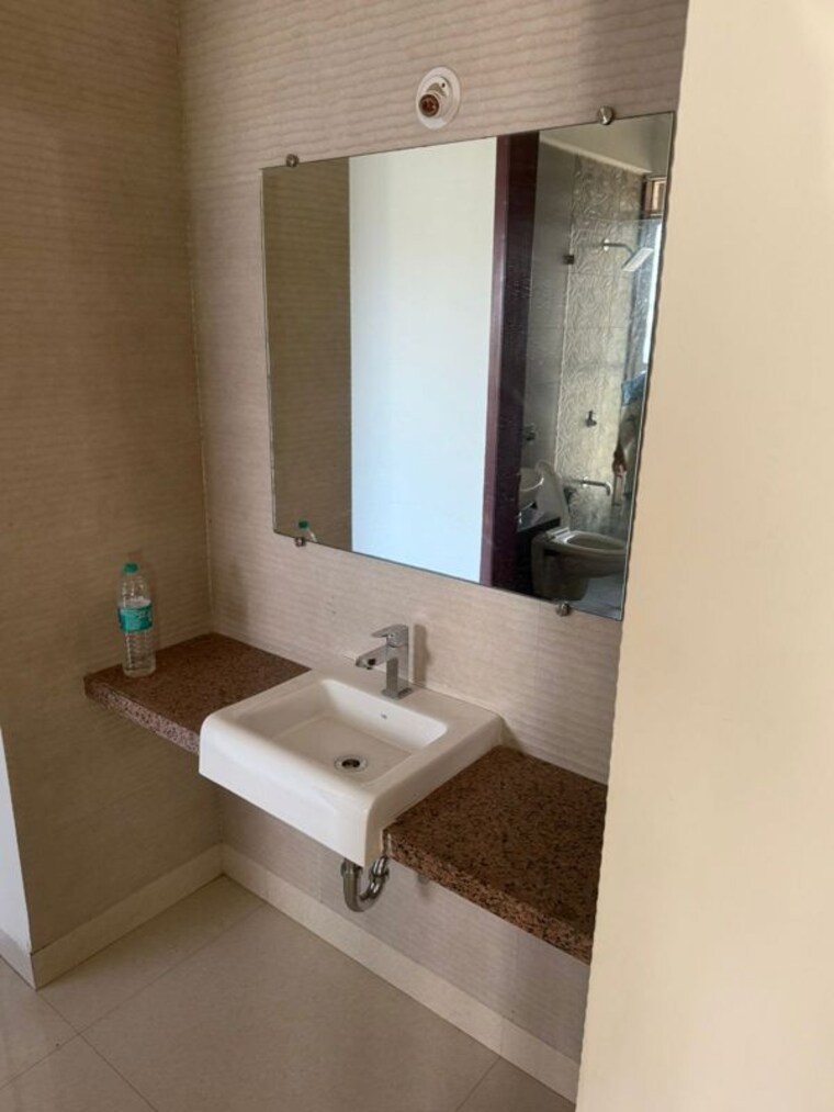 Bathroom, paradise-sai-world-empire 2 Bedroom 790 Sq.Ft. Apartment In Kharghar Navi Mumbai 10653182