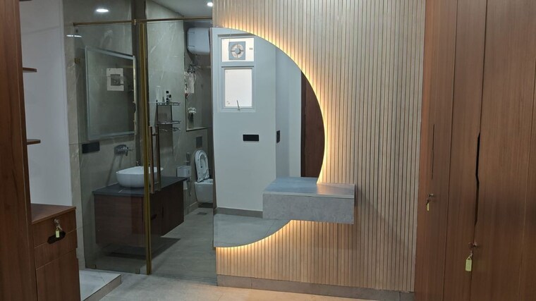 Bathroom, maharishi-dayanand-cghs 5 Bedroom 500 Sq.Ft. Builder Floor In Vasant Kunj Delhi 10653190