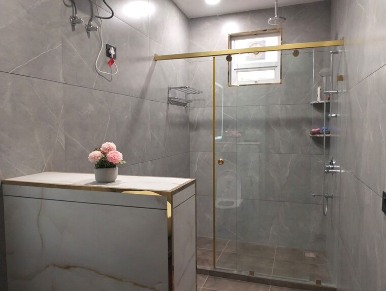 Bathroom, maharishi-dayanand-cghs 5 Bedroom 500 Sq.Ft. Builder Floor In Vasant Kunj Delhi 10653190