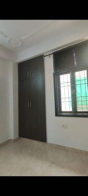 Room in 1 BHK Builder Floor at Palm Residency Chhatarpur, Chattarpur – for Rent