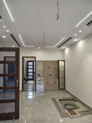 Room in 4 BHK Independent House at Ambala Highway – for Sale