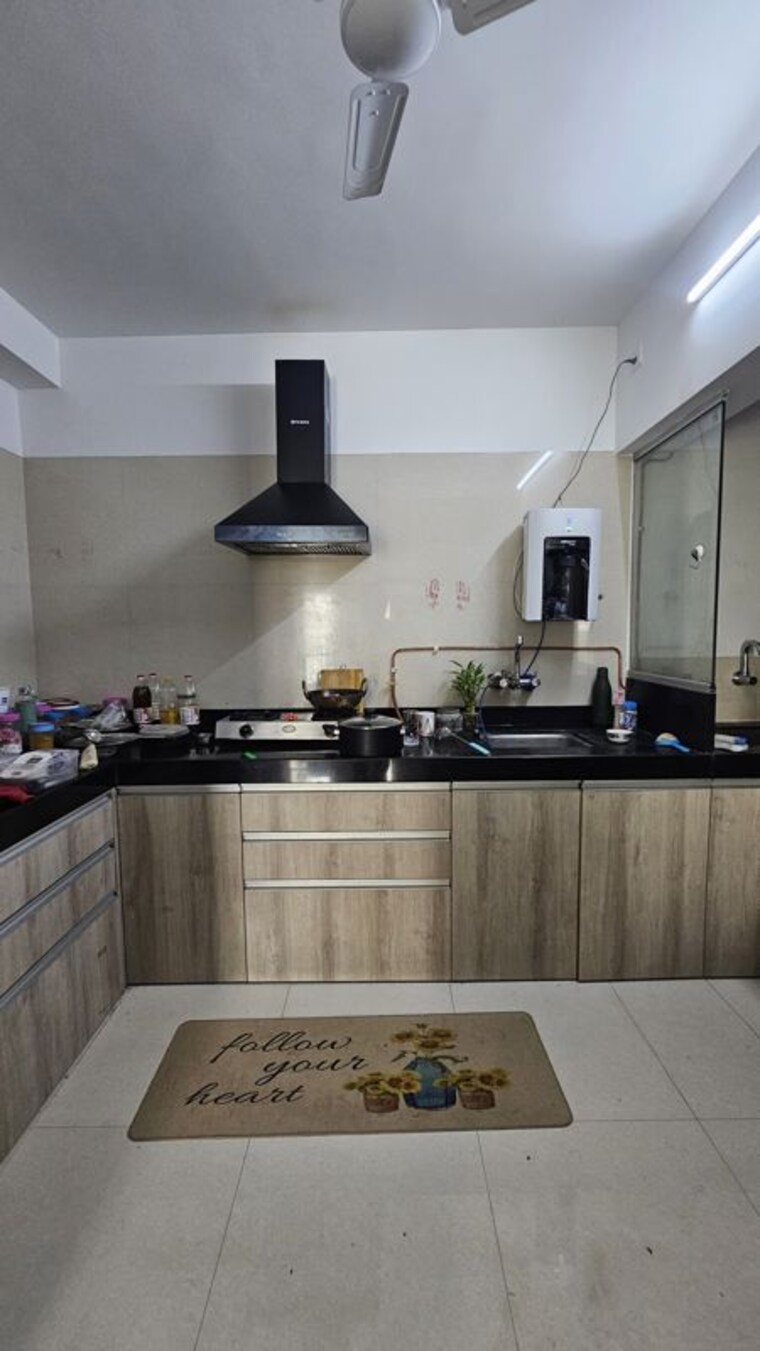 Kitchen, shree-venkatesh-graffiti-glover 2 Bedroom 827 Sq.Ft. Apartment In Keshav Nagar Pune 10653210
