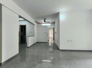 Room in 3 BHK Apartment at Zen Elite, Kharadi – for Rent