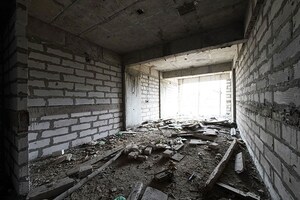 Parking in  Shop at Nana Chiloda – for Sale