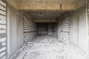 Parking in  Shop at Nana Chiloda – for Sale
