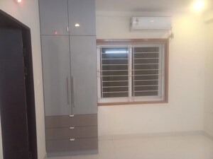 Room in 3 BHK Apartment at Creative Koven Udaya Cresent, Kondapur – for Rent