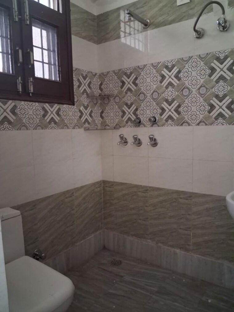 Bathroom, mansa devi 1 RK 200 Sq.Ft. Builder Floor In Mansa Devi Panchkula 10653248