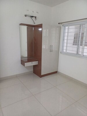 Room in 2.5 BHK Apartment at Prestige Tranquil, Kokapet – for Rent