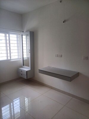 Room in 2.5 BHK Apartment at Prestige Tranquil, Kokapet – for Rent