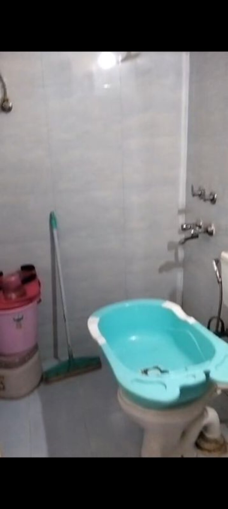 Bathroom, palam vihar 2 Bedroom 1280 Sq.Ft. Builder Floor In Palam Vihar Gurgaon 10653263