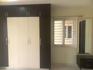 Room in 3 BHK Apartment at Creative Koven Udaya Cresent, Kondapur – for Rent