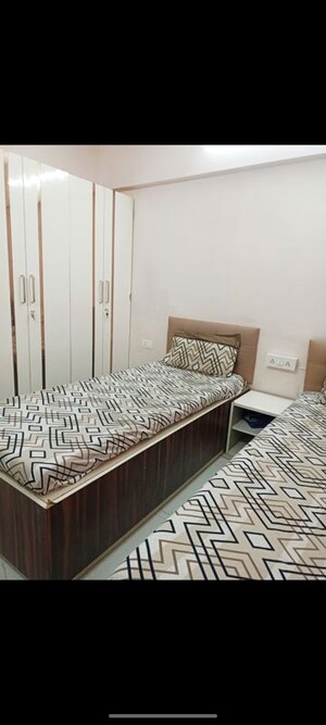 Bedroom in 2 BHK Apartment at Manisha Apartment Vile Parle, Vile Parle West – for Rent