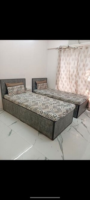Bedroom in 2 BHK Apartment at Manisha Apartment Vile Parle, Vile Parle West – for Rent