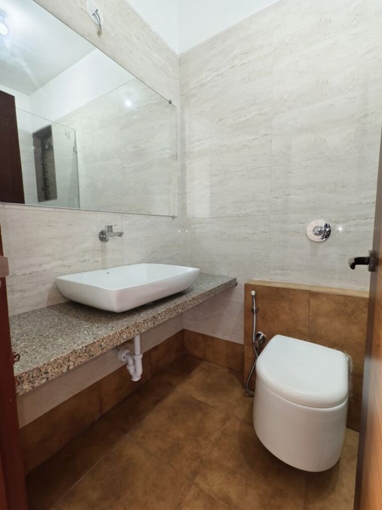 Bathroom, paradise-sai-symphony 2 Bedroom 950 Sq.Ft. Apartment In Kharghar Navi Mumbai 10653283